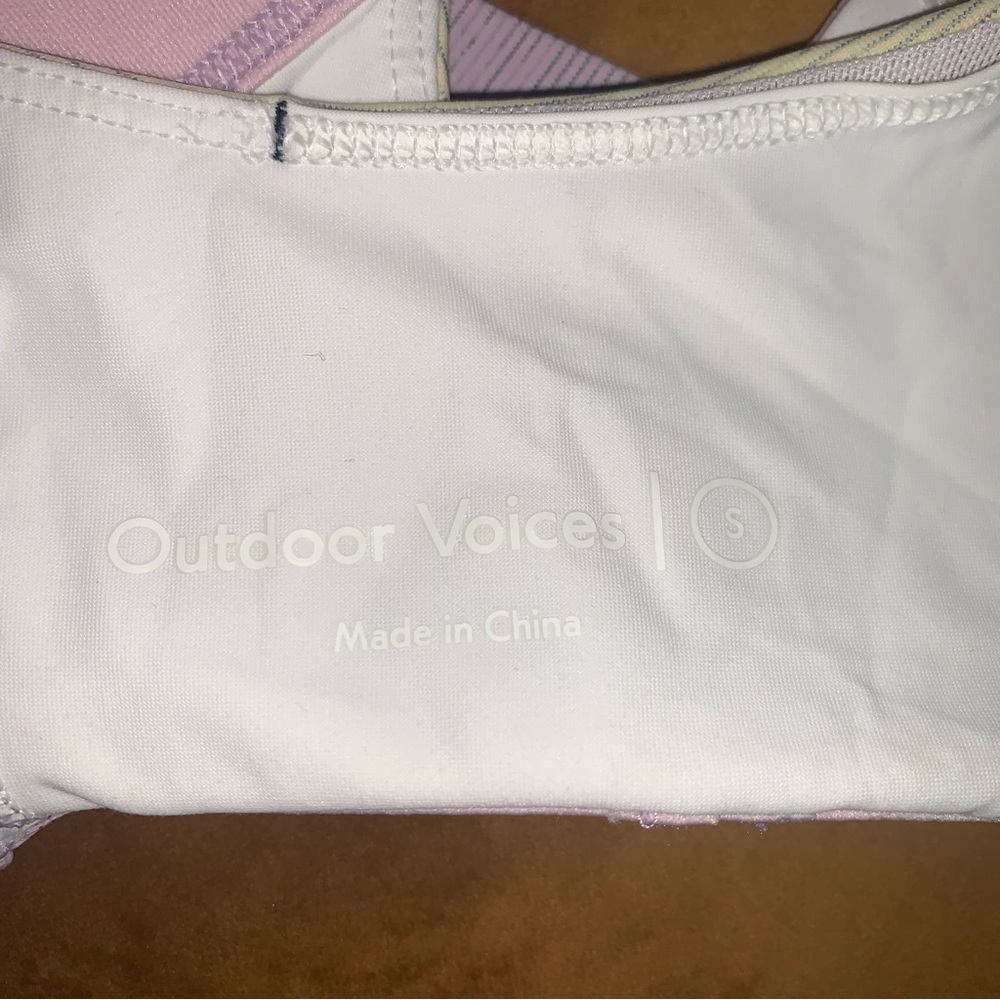 OUTDOOR VOICES Lavender & Cream Cross Back Activewear Top Sports Bra size Small - Picture 4 of 4